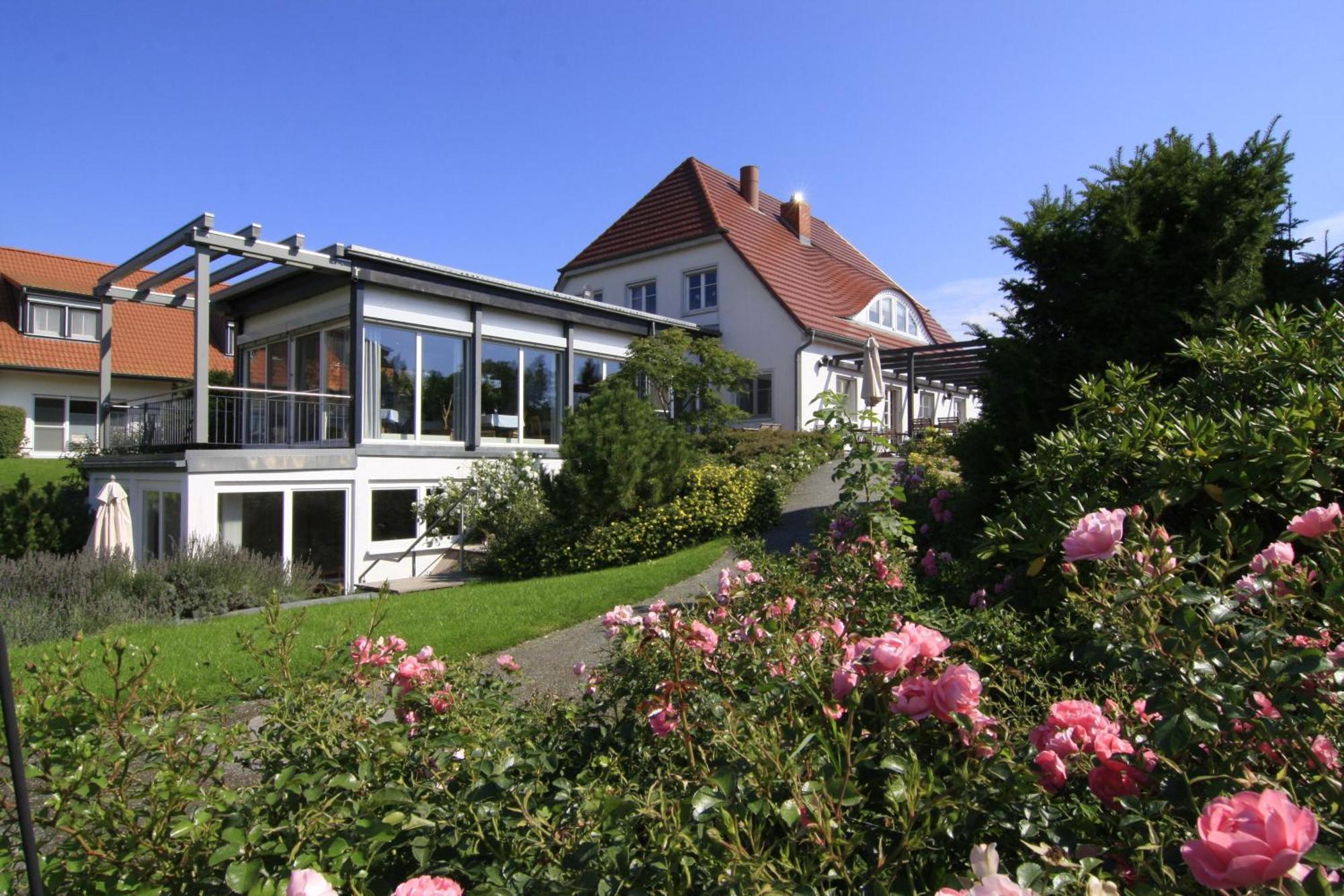 H.W.S. Hotel Der Wilde Schwan Sagard Exterior foto